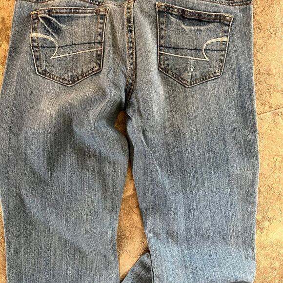 AMERICAN EAGLE women's size 6 short-stretch jeans, Slim Boot, Distressed - Picture 6 of 9